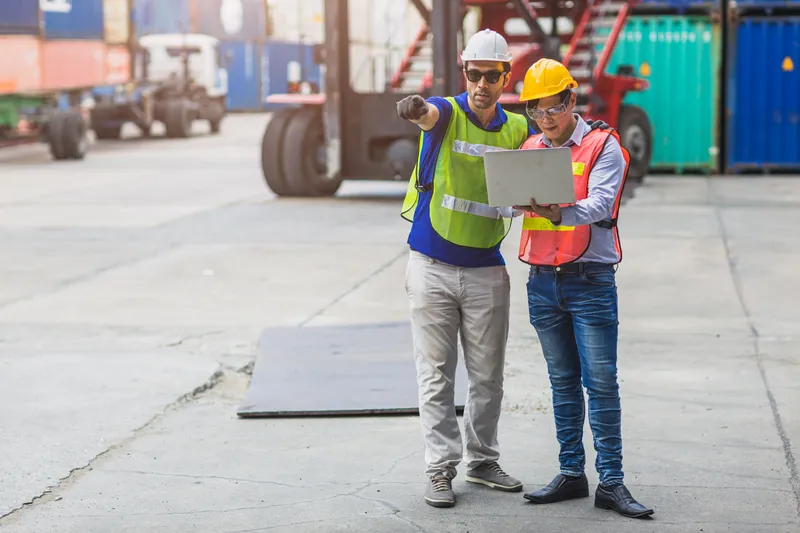 Project cargo handling — large-scale industrial freight transport